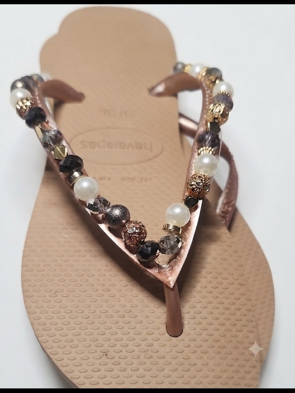 Havaianas Gold Beaded Pearl Flip Flops - Picture 2 of 3